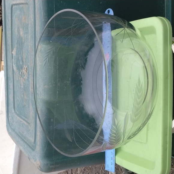 Large leaf etched glass bowl - Picture 2 of 7